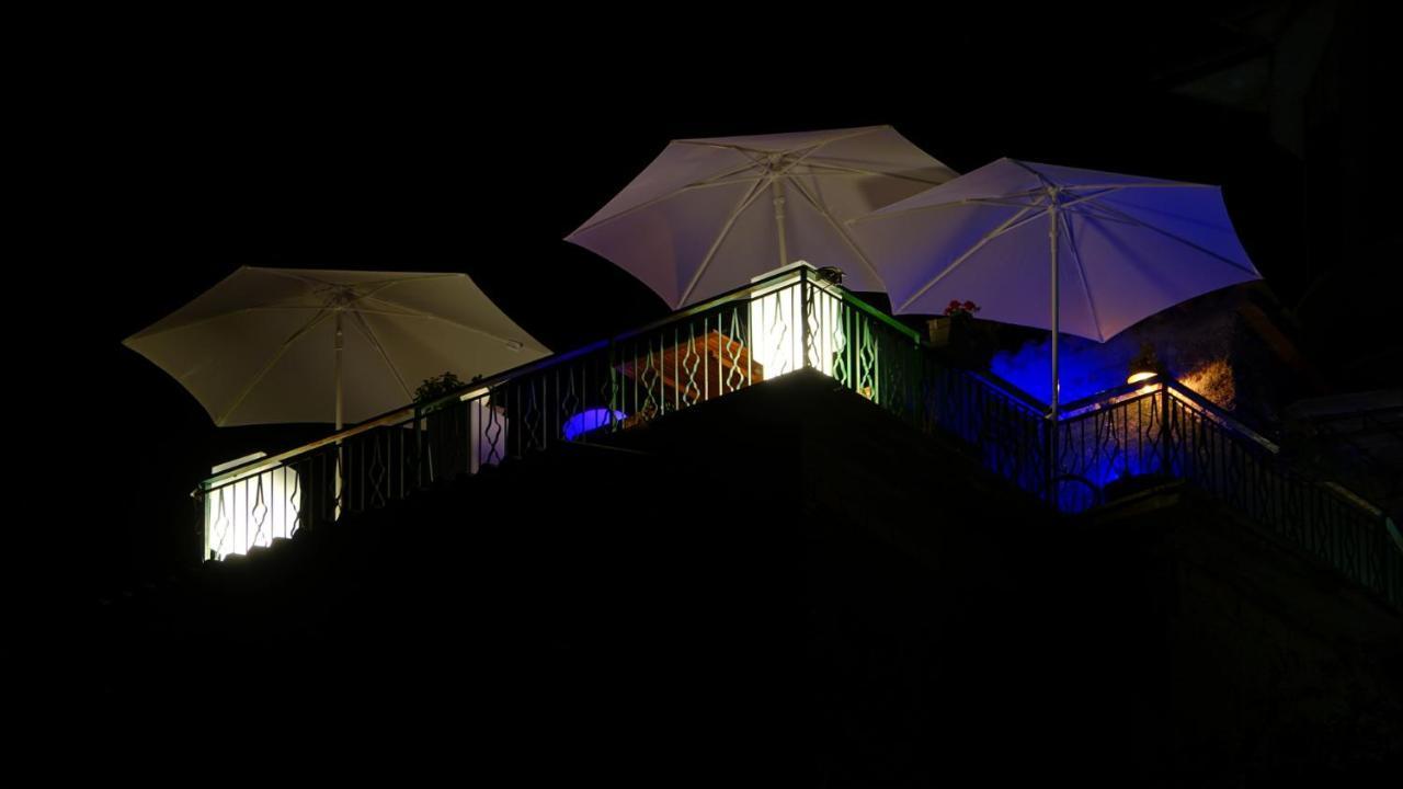 La Terrazza Sul Lago Turano 카스텔 디 토라 외부 사진