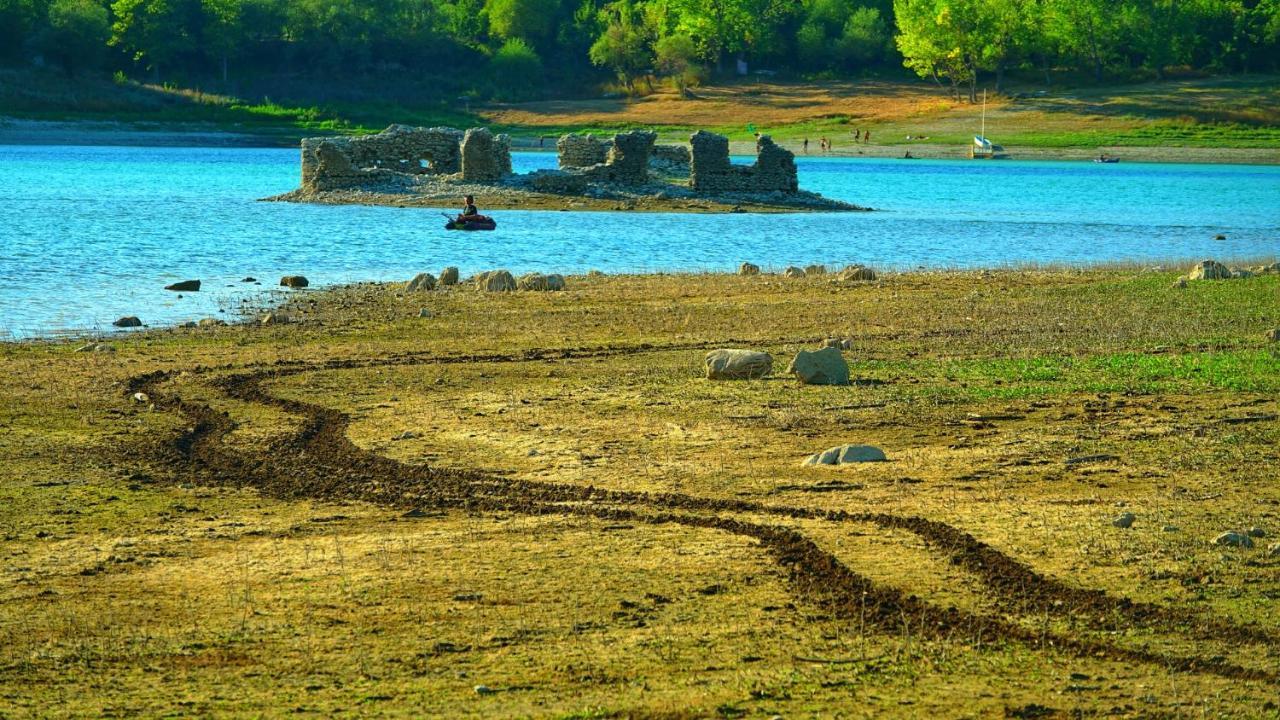 La Terrazza Sul Lago Turano 카스텔 디 토라 외부 사진