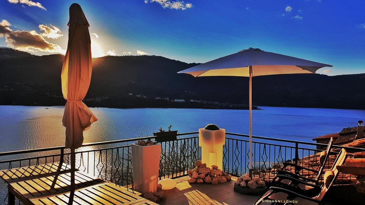 La Terrazza Sul Lago Turano 카스텔 디 토라 외부 사진