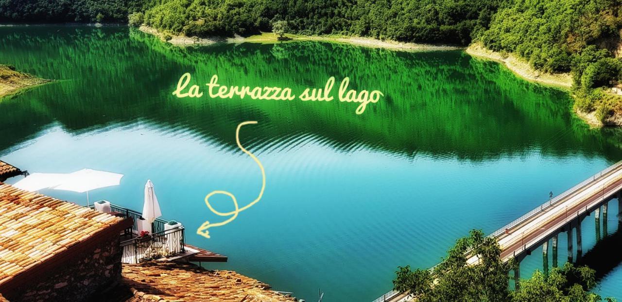 La Terrazza Sul Lago Turano 카스텔 디 토라 외부 사진