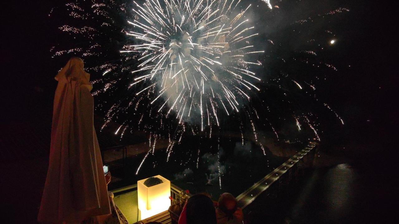 La Terrazza Sul Lago Turano 카스텔 디 토라 외부 사진